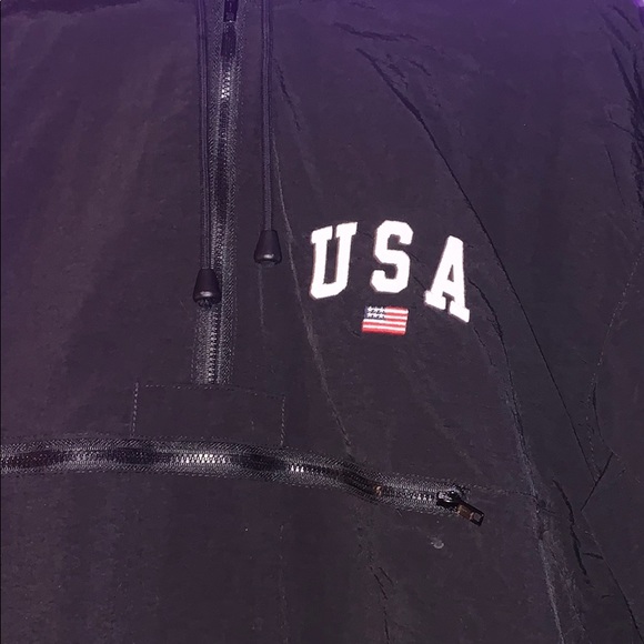 Brandy Melville USA Quarter Zip Windbreaker - Picture 2 of 3